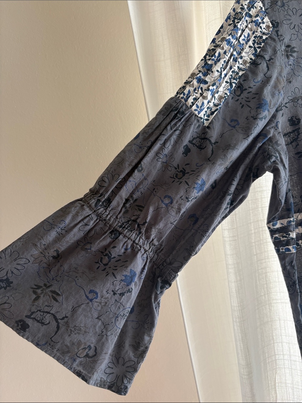 Sundance Top With Lovely Details - Picture 4 of 11